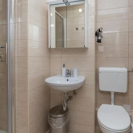 维拉霍旅馆 招待所