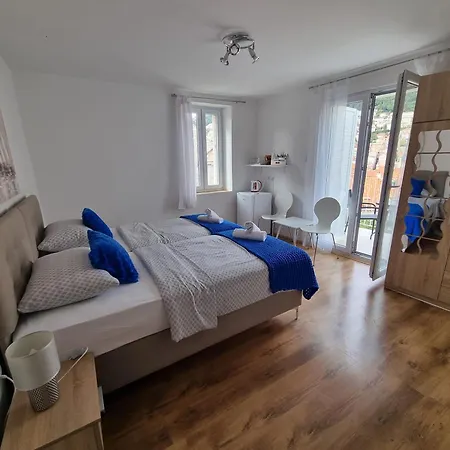 Vlaho Gostinjska kuća