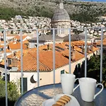 Vlaho Guest house 3*