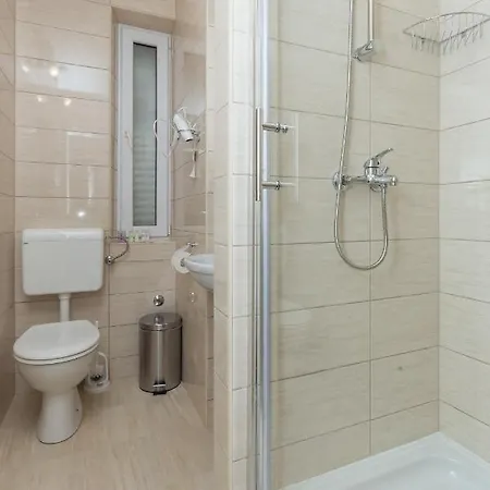 Vlaho Guest house 3*